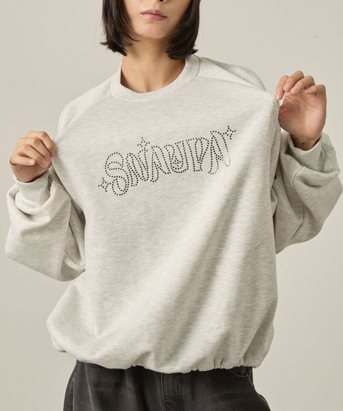 Snap club（スナップクラブ）の「【Snap club】ドロスト ラインストーン/ラメ刺繍 グラフィックラグランスウェット（スウェット・レディース・スミクロ/オートミール/ワイン系/グレー系・L/M）」の3枚目の写真