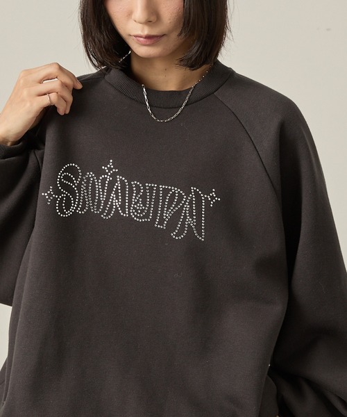 Snap club（スナップクラブ）の「【Snap club】ドロスト ラインストーン/ラメ刺繍 グラフィックラグランスウェット（スウェット・レディース・スミクロ/オートミール/ワイン系/グレー系・L/M）」の8枚目の写真