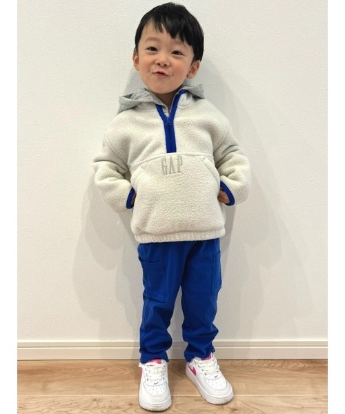 GAP（ギャップ）の「ボア ハーフジップ プルオーバー (幼児・ベビー)（スウェット・キッズ・ピンク/ブルー/グレー/ブラック・70cm/80ｃｍ/90cm/95cm/100cm/105cm/110cm）」の9枚目の写真