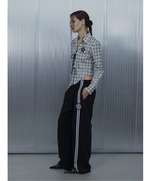 SETUPEXE(セットアップイーエックスイー)の「A'GEM/9 × .kom 『SETUPEXE/セットアップイーエックスイー』 PUNK WAPPEN SWEATPANTS/サイドラインロゴスウェットパンツ(スウェットパンツ・レディース・ブラック/グレー・FREE)」の18枚目の写真