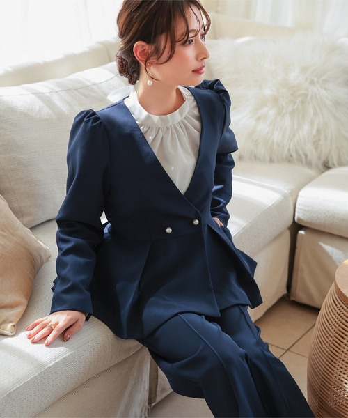 Petitle（プチレ）の「[ セレモニー ] [ 低身長向けサイズ ] 3点セット ペプラムジャケット × ボウタイブラウス × ワイドパンツ（スーツセット・レディース・ネイビー/ブラック・PL/PM/PS）」の7枚目の写真