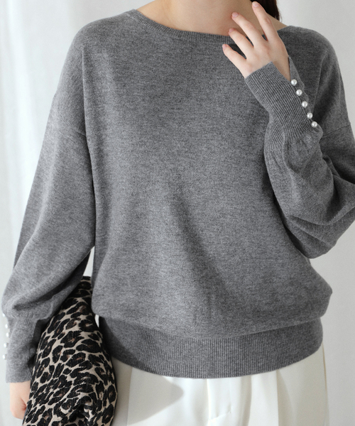 La TOTALITE(ラトータリテ)の「ウールカシミヤパールニットプルオーバー(ニット/セーター・レディース・サックスブルー/チャコールグレー/レッド/ネイビー・FREE)」の2枚目の写真