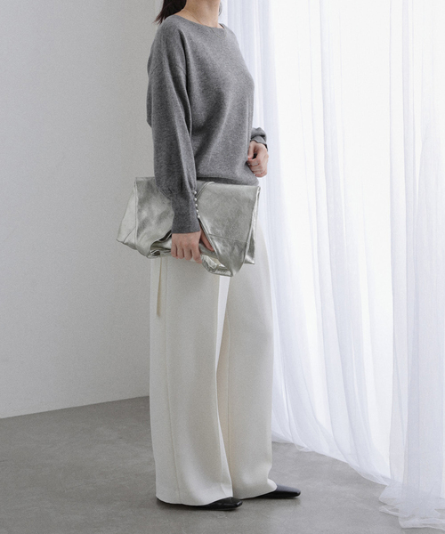 La TOTALITE(ラトータリテ)の「ウールカシミヤパールニットプルオーバー(ニット/セーター・レディース・サックスブルー/チャコールグレー/レッド/ネイビー・FREE)」の6枚目の写真