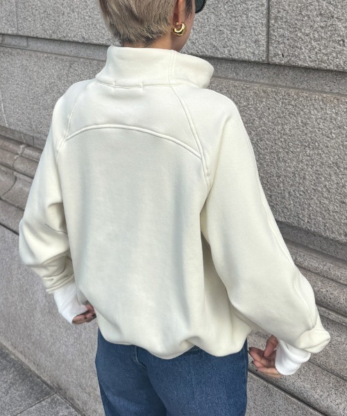 JENNE(ジェンヌ)の「日本製裏起毛スタンドトップス(保温性機能生地)(Tシャツ/カットソー・レディース・ベージュ系その他/アイボリー・SMALL/MEDIUM/LARGE)」の5枚目の写真
