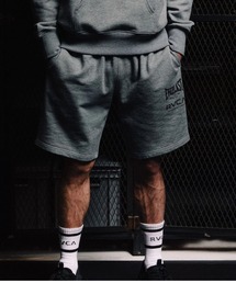 RVCA（ルーカ）の「RVCA メンズ RVCA×EVERLAST SHORTS ショートパンツ 【2025年秋冬モデル】/ルーカエバーラストコラボスウェットショーツ(SET UP・セットアップ対応可能・空港コーデ）（その他パンツ）」