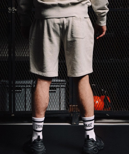 RVCA(ルーカ)の「RVCA メンズ RVCA×EVERLAST SHORTS ショートパンツ 【2025年秋冬モデル】/ルーカエバーラストコラボスウェットショーツ(SET UP・セットアップ対応可能・空港コーデ)(その他パンツ・メンズ・ホワイト系その他/ブラック/ヘザーグレー・SMALL/MEDIUM/X-LARGE/LARGE)」の4枚目の写真