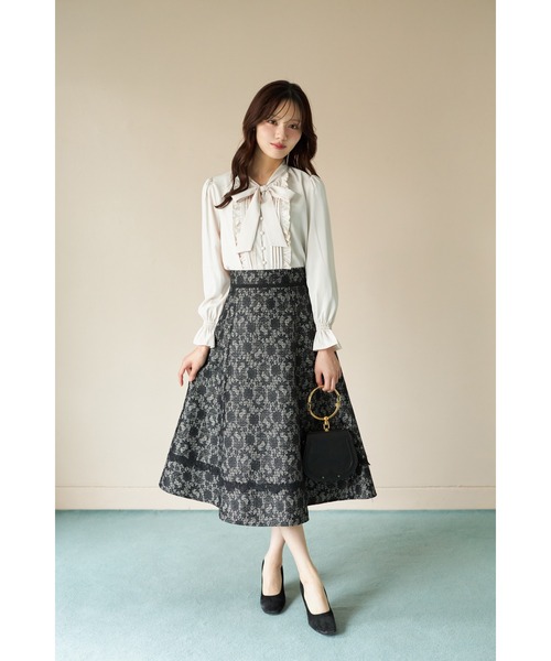 tocco closet(トッコ クローゼット)の「レースボンディングツイードフレアスカート(スカート・レディース・ブラック/グレー・M)」の3枚目の写真