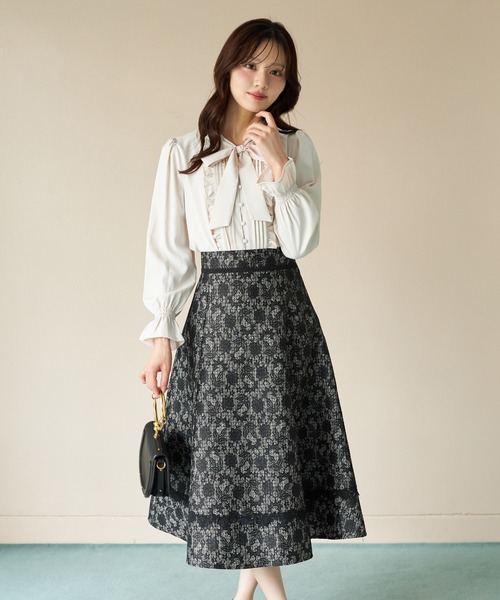tocco closet(トッコ クローゼット)の「レースボンディングツイードフレアスカート(スカート・レディース・ブラック/グレー・M)」の7枚目の写真