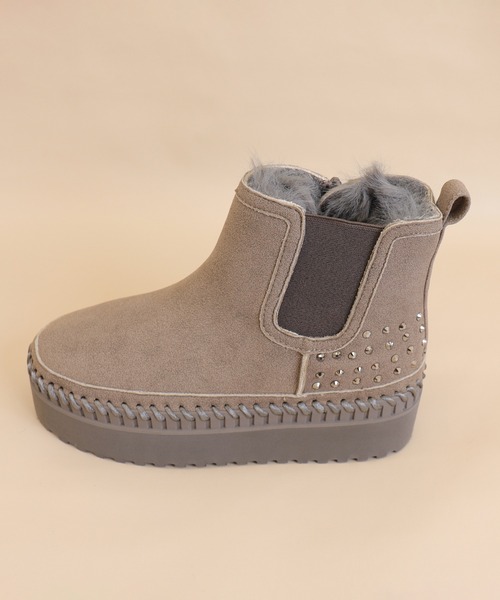 artemis by DIANA（アルテミスバイダイアナ）の「【軽量】厚底フェイクムートンブーツ（ブーツ・レディース・ベージュ/ブラック/グレー・S/M/L/XL）」の5枚目の写真