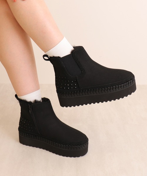 artemis by DIANA（アルテミスバイダイアナ）の「【軽量】厚底フェイクムートンブーツ（ブーツ・レディース・ベージュ/ブラック/グレー・S/M/L/XL）」の10枚目の写真