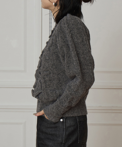 IENA LA BOUCLE(イエナラブークル)の「ALPACA MIXフリルプルオーバー(ニット/セーター・レディース・チャコールグレー/ホワイト・FREE)」の13枚目の写真