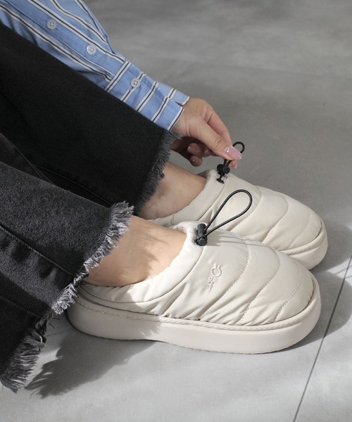 AmiAmi（アミアミ）の「【防寒・軽量】あったかモックシューズ 厚底ファースリッパ サボ/冬用サンダル/ペディンシューズ（その他シューズ・レディース・ピンク/ベージュ/アイボリー/ブラック・40-41/38-39/36-37）」の17枚目の写真