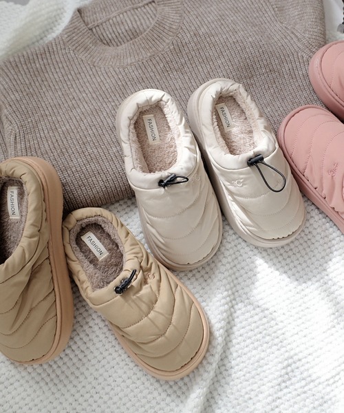 AmiAmi（アミアミ）の「【防寒・軽量】あったかモックシューズ 厚底ファースリッパ サボ/冬用サンダル/ペディンシューズ（その他シューズ・レディース・ピンク/ベージュ/アイボリー/ブラック・40-41/38-39/36-37）」の18枚目の写真