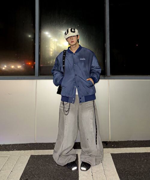 RSSC(アールエスエスシー)の「CURVED INCISION BALLOON DENIM PANTS - BLACK(デニムパンツ・レディース・その他・1/2)」の14枚目の写真