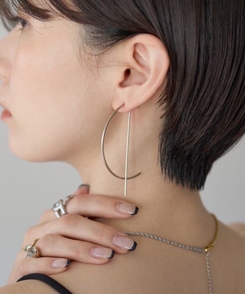 ciite' surgical stainless(シーテサージカルステンレス)の「【 金属アレルギー対応 】 ハーフサークルピアス サージカルステンレス(ピアス(両耳用)・レディース・ゴールド/シルバー・FREE)」の11枚目の写真