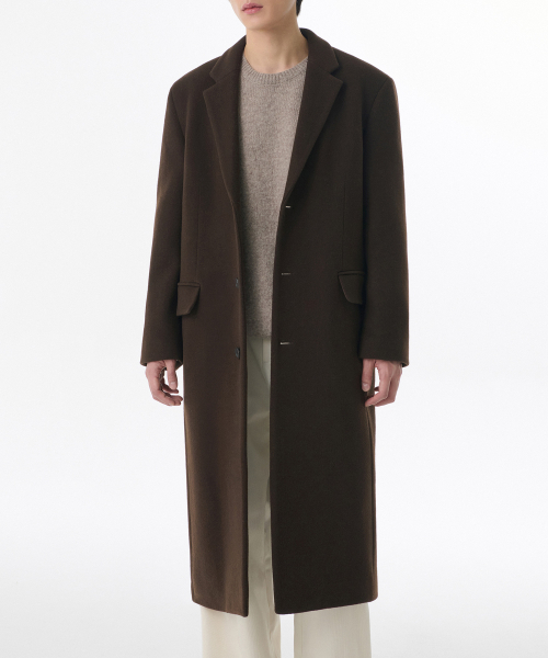 MUSINSA STANDARD（ムシンサスタンダード）の「カシミヤブレンドダディショルダーシングルロングコート[バロックブラウン]（チェスターコート・メンズ・その他・MEDIUM/LARGE/X-LARGE/XX-LARGE）」の2枚目の写真