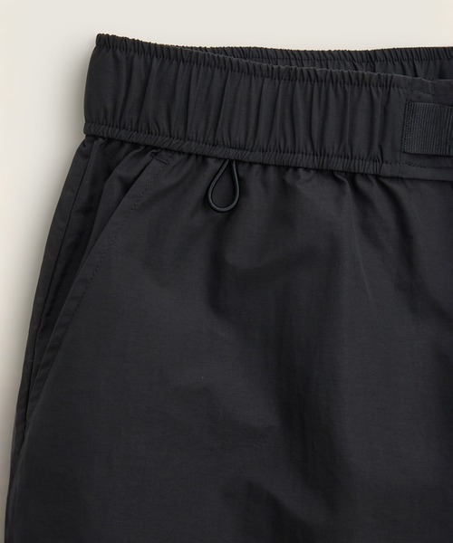 VANS(バンズ)の「YUSUKE HANAI バギーパンツ / HANAI BAGGY PANT Black VN000TRMBLK1(その他パンツ・メンズ・ブラック・LARGE/MEDIUM/SMALL/X-LARGE)」の4枚目の写真