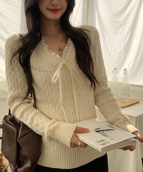 MAISON DE THERESE(メゾン ド テレーズ)の「Vネック ケーブル インナー リボン(ニット/セーター・レディース・アイボリー/レッド/ネイビー・FREE)」の19枚目の写真