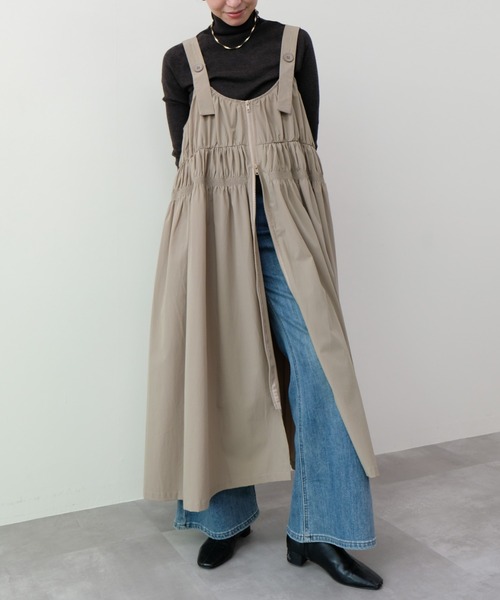 DOLLUPOOPS（ドールアップウップス）の「ギャザーフロントジップジャンパースカート（ジャンパースカート・レディース・ブラック/ライトベージュ・FREE）」の16枚目の写真