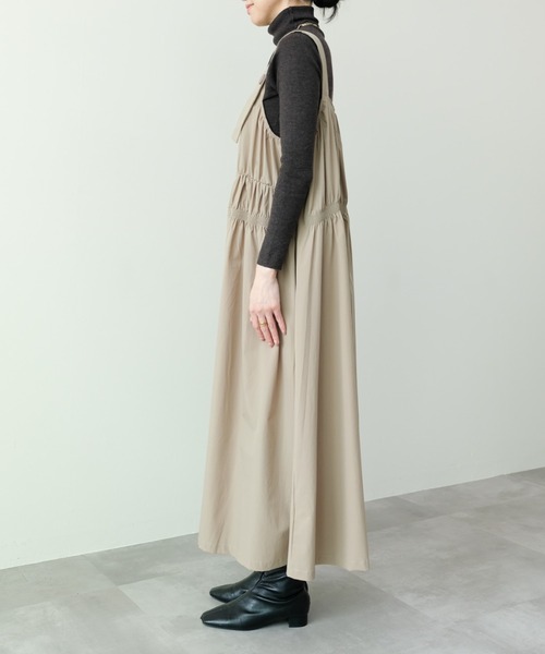 DOLLUPOOPS（ドールアップウップス）の「ギャザーフロントジップジャンパースカート（ジャンパースカート・レディース・ブラック/ライトベージュ・FREE）」の10枚目の写真