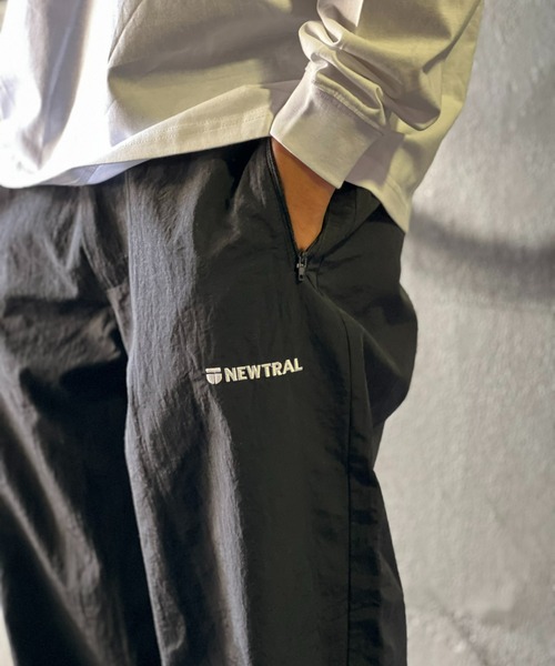 NEWTRAL(ニュートラル)の「【NEWTRAL】NEWTRAL Embroidered Straight Pants(その他パンツ・メンズ・ブラック・X-LARGE/MEDIUM/LARGE)」の4枚目の写真