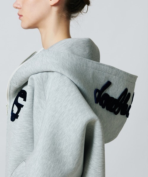 ESSENTIAL ダンボールロゴジップパーカー グレー Mサイズ　ダブスタ ダンボールロゴジップフーディー(WEB限定)（パーカー）｜ESSENTIAL