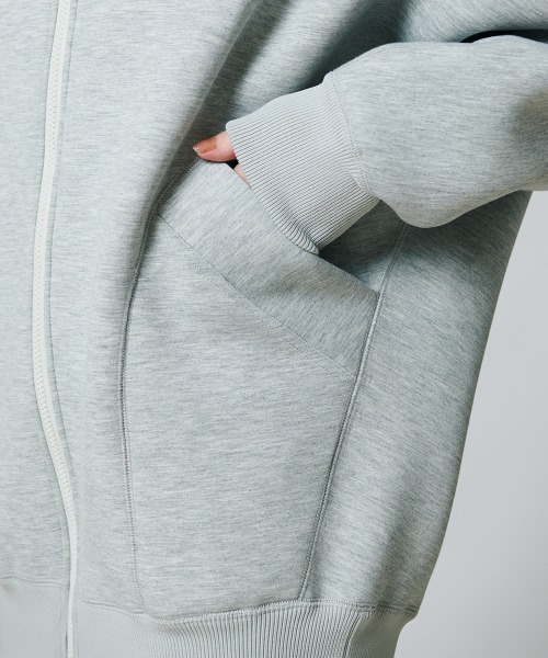 ESSENTIAL ダンボールロゴジップパーカー ダンボールロゴジップフーディー(WEB限定)（パーカー）｜ESSENTIAL