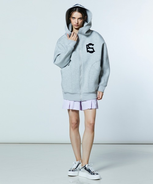ダンボールロゴジップフーディー(WEB限定)（パーカー）｜ESSENTIAL