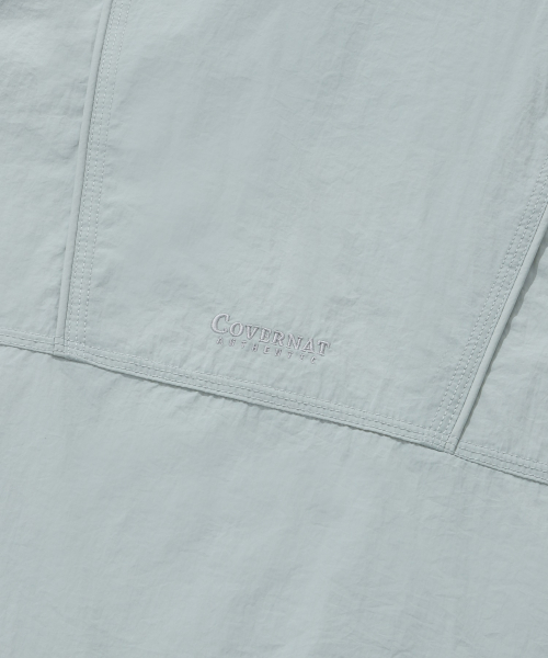 COVERNAT（カバーナット）の「コンフィナイロンウィンドブレーカー ジャンパー ライトグレー（ナイロンジャケット・レディース・その他・X-SMALL/XX-LARGE/LARGE/MEDIUM/SMALL/X-LARGE）」の10枚目の写真