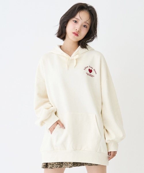 LOVETOXIC（ラブトキシック）の「【LTXC】【綿100％】バックロゴチュニックパーカ（パーカー・キッズ・チャコール/アイボリー/トップグレー/ピンク・S:140cm/L:160cm/M:150cm/130cm）」の2枚目の写真