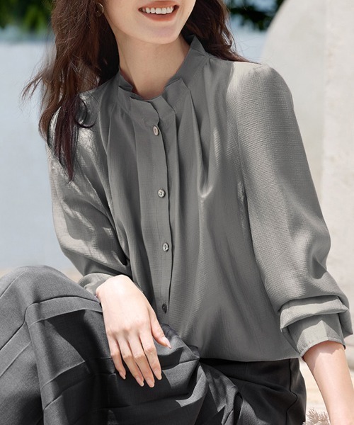 ReRe(リリ)の「スタンドカラーギャザーブラウス(シャツ/ブラウス・レディース・グレー/パープル・X-LARGE/MEDIUM/LARGE)」の2枚目の写真