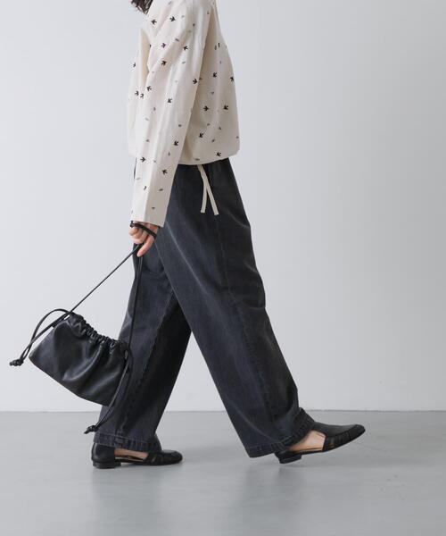 かぐれ（カグレ）の「フェードデニムイージーパンツ（デニムパンツ・レディース・ブラック系その他/ライトインディゴブルー・FREE）」の19枚目の写真