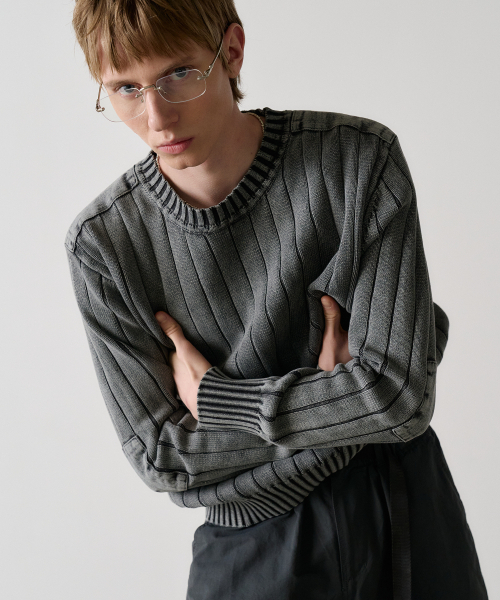Washed crewneck knit (charcoal) — потёртый трикотажный свитер с круглым вырезом (антрацит)