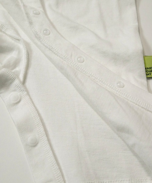 MAKE YOUR DAY(メイクユアデイ)の「レトロフラワープリントファミリー長袖カバーオール(ロンパース・キッズ・オフホワイト/ブラウン・70/80)」の12枚目の写真