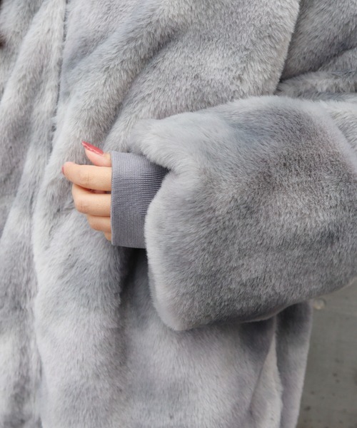 CECIL McBEE（セシルマクビー）の「タイダイ柄ファーフーディーブルゾン（その他アウター・レディース・ブラック/ブルー・MEDIUM/LARGE）」の14枚目の写真