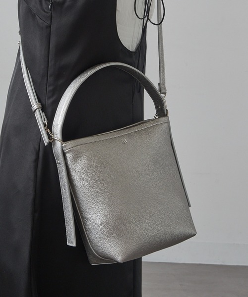 &MyuQ(アンドミューク)の「【&MyuQ】JUNO petit/トートバッグ/ショルダーバッグ(トートバッグ・レディース・ブラック/シルバー/キャメル・FREE)」の3枚目の写真