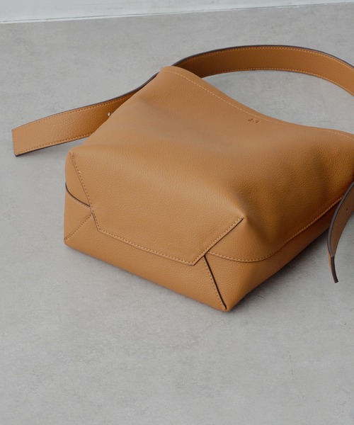 &MyuQ(アンドミューク)の「【&MyuQ】JUNO petit/トートバッグ/ショルダーバッグ(トートバッグ・レディース・ブラック/シルバー/キャメル・FREE)」の21枚目の写真