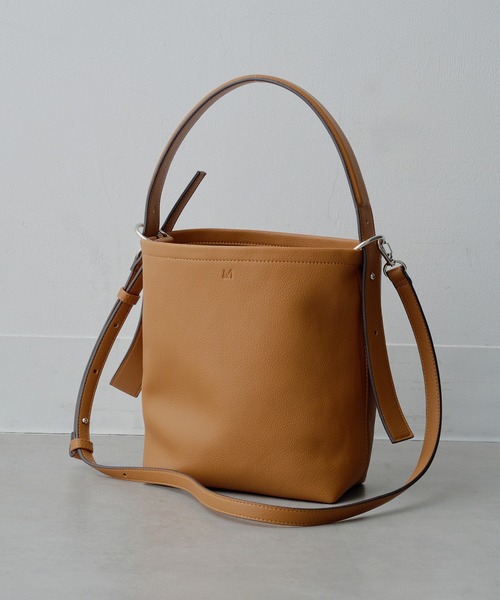 &MyuQ(アンドミューク)の「【&MyuQ】JUNO petit/トートバッグ/ショルダーバッグ(トートバッグ・レディース・ブラック/シルバー/キャメル・FREE)」の5枚目の写真