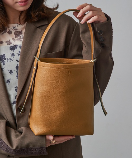 &MyuQ(アンドミューク)の「【&MyuQ】JUNO petit/トートバッグ/ショルダーバッグ(トートバッグ・レディース・ブラック/シルバー/キャメル・FREE)」の4枚目の写真