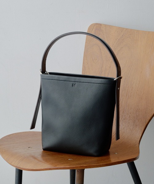 &MyuQ(アンドミューク)の「【&MyuQ】JUNO petit/トートバッグ/ショルダーバッグ(トートバッグ・レディース・ブラック/シルバー/キャメル・FREE)」の12枚目の写真