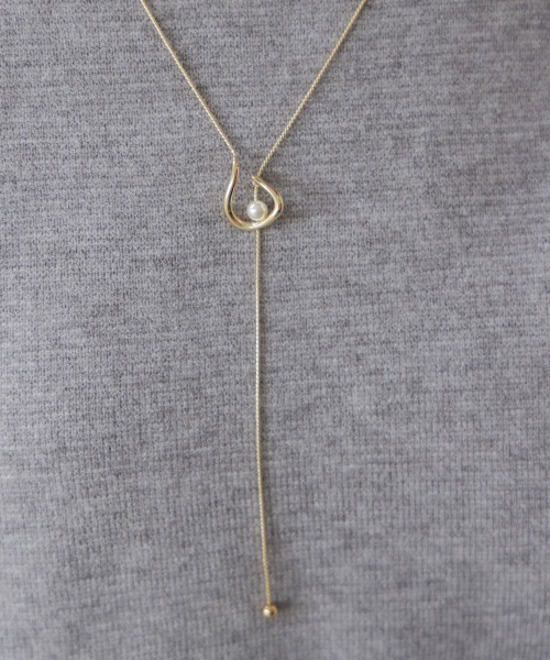 Bou Jeloud（ブージュルード）の「フックパールスライドネックレス（ネックレス・レディース・ゴールド・ONESIZE）」の4枚目の写真