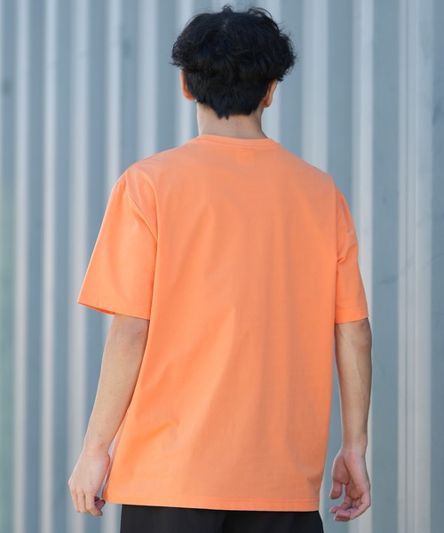 PUMA(プーマ)の「PUMA/プーマ メンズ 半袖 Tシャツ ワンポイント ロゴ シンプル 693746(Tシャツ/カットソー・メンズ・コーラル/オリーブ/ブラック・M/XL/L)」の5枚目の写真