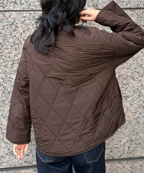 Rouge vif（ルージュヴィフ）の「リバーシブルパネトレーションファーキルトブルゾン（ブルゾン・レディース・ブラウン/グレイッシュベージュ・フリー）」の21枚目の写真