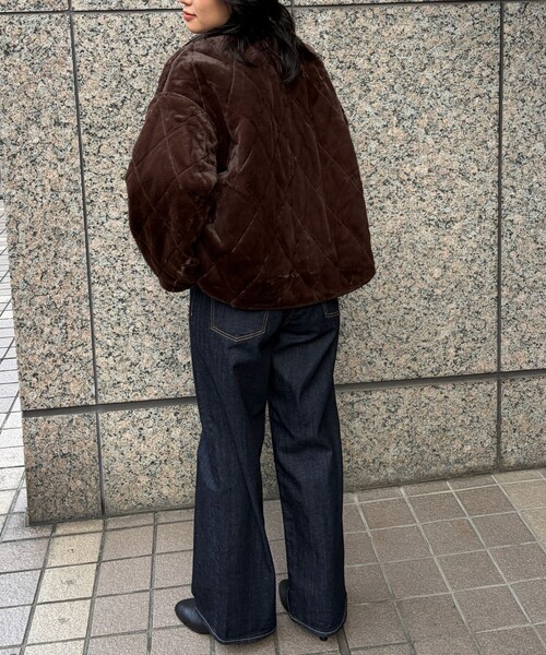 Rouge vif（ルージュヴィフ）の「リバーシブルパネトレーションファーキルトブルゾン（ブルゾン・レディース・ブラウン/グレイッシュベージュ・フリー）」の4枚目の写真