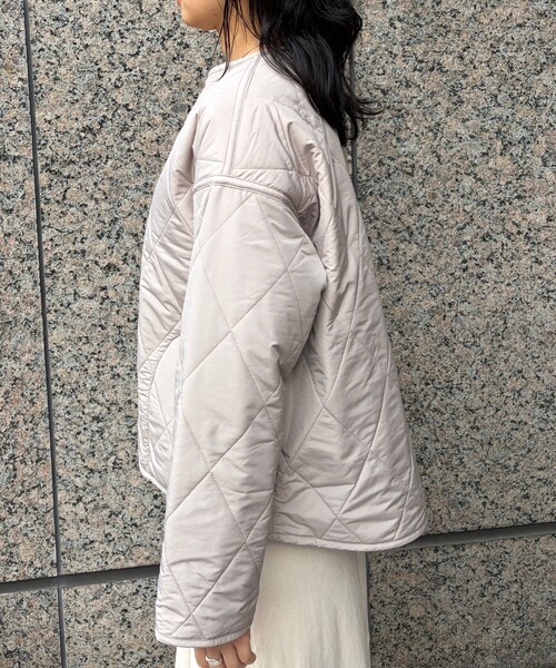 Rouge vif（ルージュヴィフ）の「リバーシブルパネトレーションファーキルトブルゾン（ブルゾン・レディース・ブラウン/グレイッシュベージュ・フリー）」の11枚目の写真