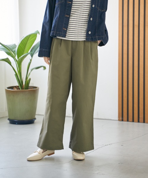 ikka（イッカ）の「デニム／チノワイドパンツ（チノパンツ・レディース・ブラック/ベージュ/ネイビー/カーキ・M/L）」の16枚目の写真