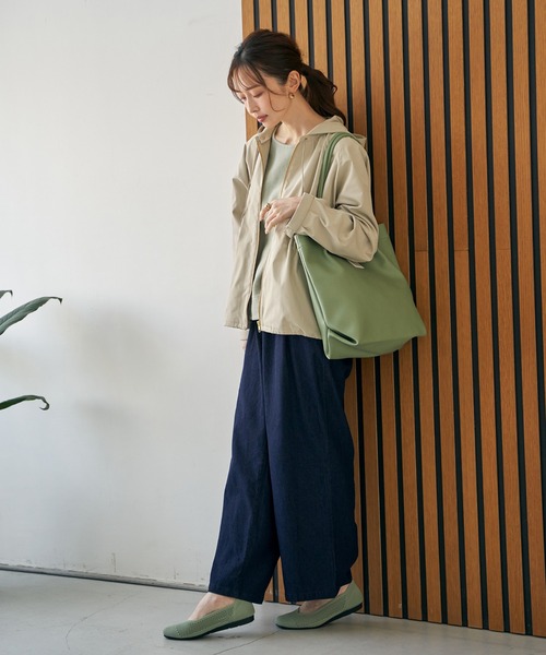 ikka（イッカ）の「デニム／チノワイドパンツ（チノパンツ・レディース・ブラック/ベージュ/ネイビー/カーキ・M/L）」の7枚目の写真