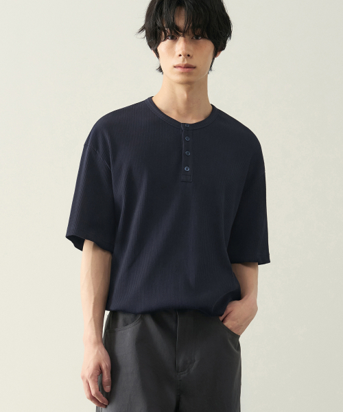 ROTEMBER（ローテンバー）の「リブヘンリーネックハーフTシャツ [5 COLOR]（Tシャツ/カットソー・メンズ・ホワイト/ブラック/ネイビー/グレー/チャコール・MEDIUM/LARGE/X-LARGE）」の6枚目の写真
