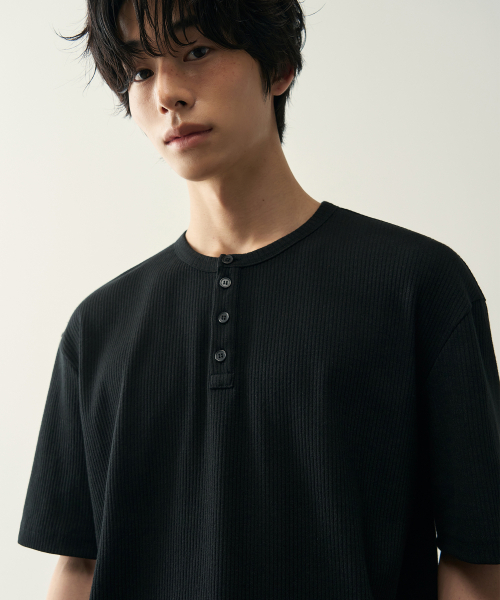 ROTEMBER（ローテンバー）の「リブヘンリーネックハーフTシャツ [5 COLOR]（Tシャツ/カットソー・メンズ・ホワイト/ブラック/ネイビー/グレー/チャコール・MEDIUM/LARGE/X-LARGE）」の9枚目の写真