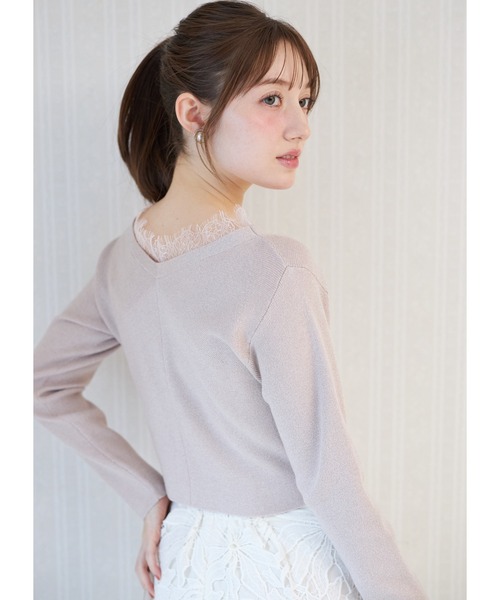 tocco closet（トッコ　クローゼット）の「ビジュー釦スカラップレース装飾ラメニットカーディガン（カーディガン/ボレロ・レディース・ライトブルー/ピンクベージュ/オフホワイト・M）」の19枚目の写真